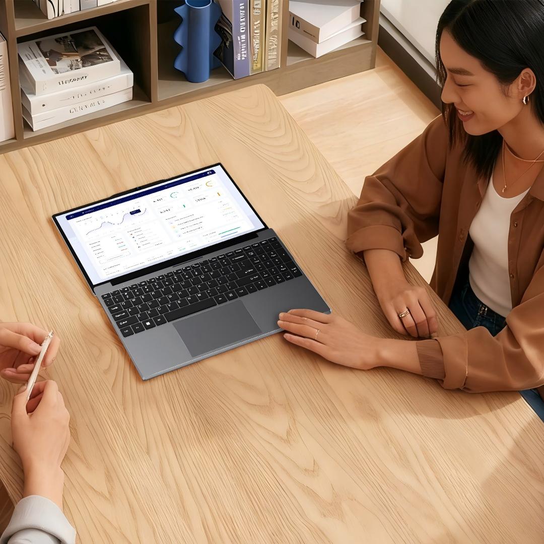 深邃优雅，尽显专业范！BMAX MaxBook X15 Power 深空灰款焕新登场，质感与实力双向奔赴 